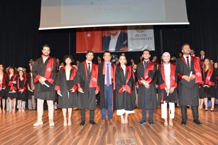 Fakültemizde Mezuniyet Coşkusu